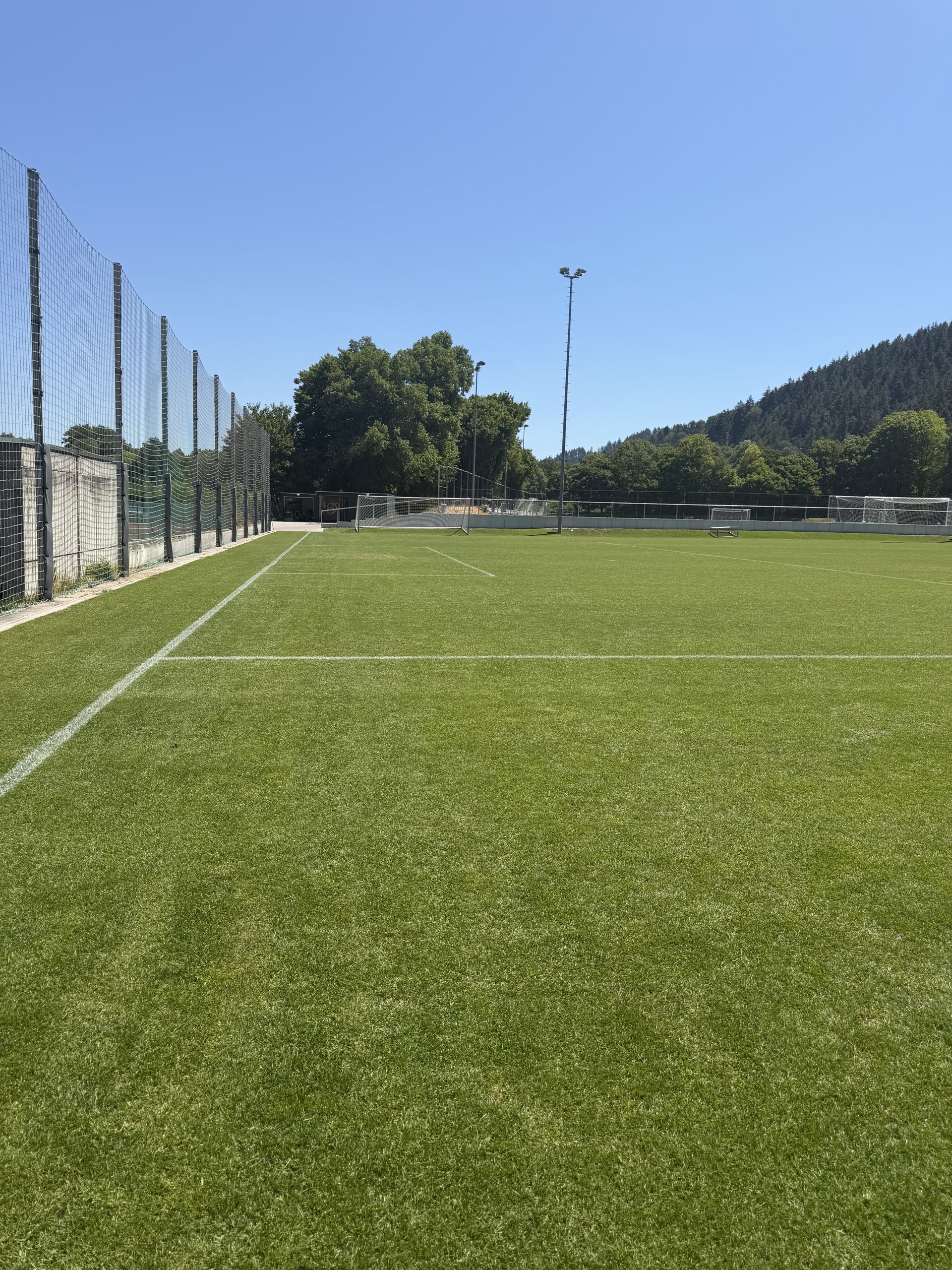 Düngung eines Sportplatzes